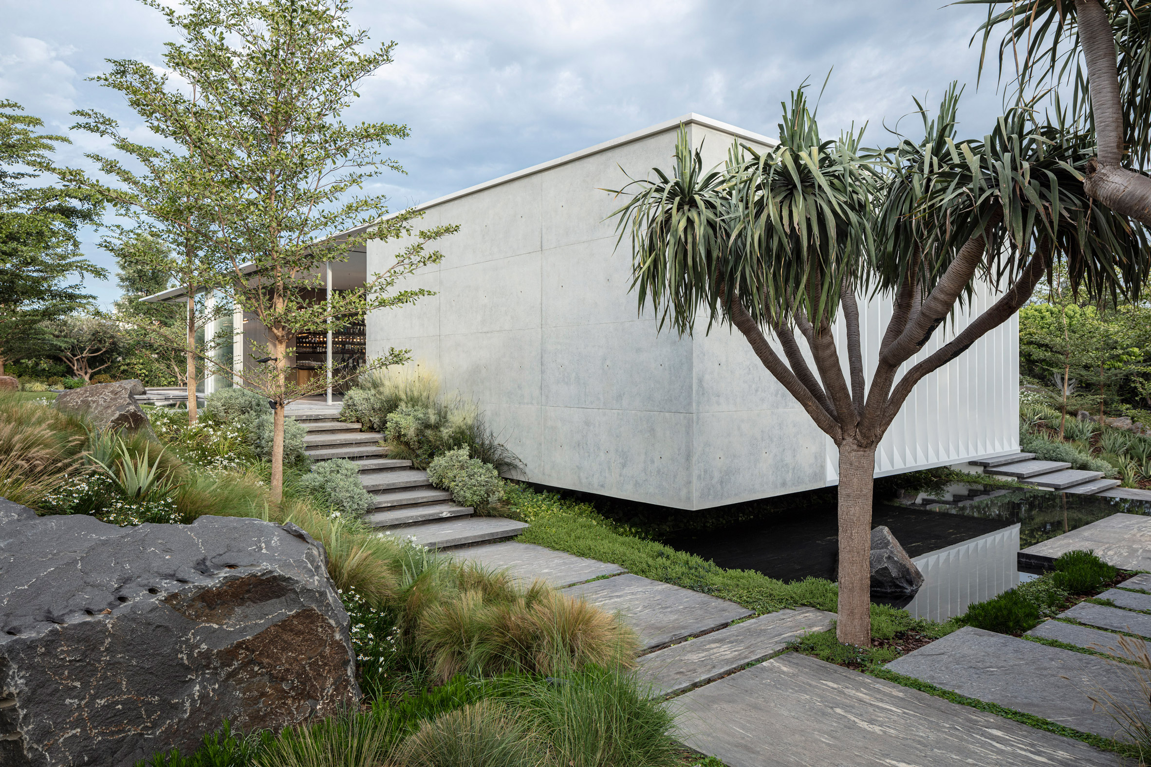 以色列透明玻璃私墅,家的度假胜地-3