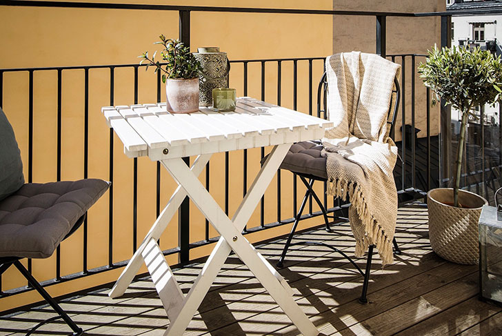 温馨暖色调的斯堪的纳维亚公寓设计-16