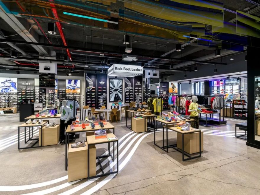 Foot Locker 曼哈顿店丨美国曼哈顿-8