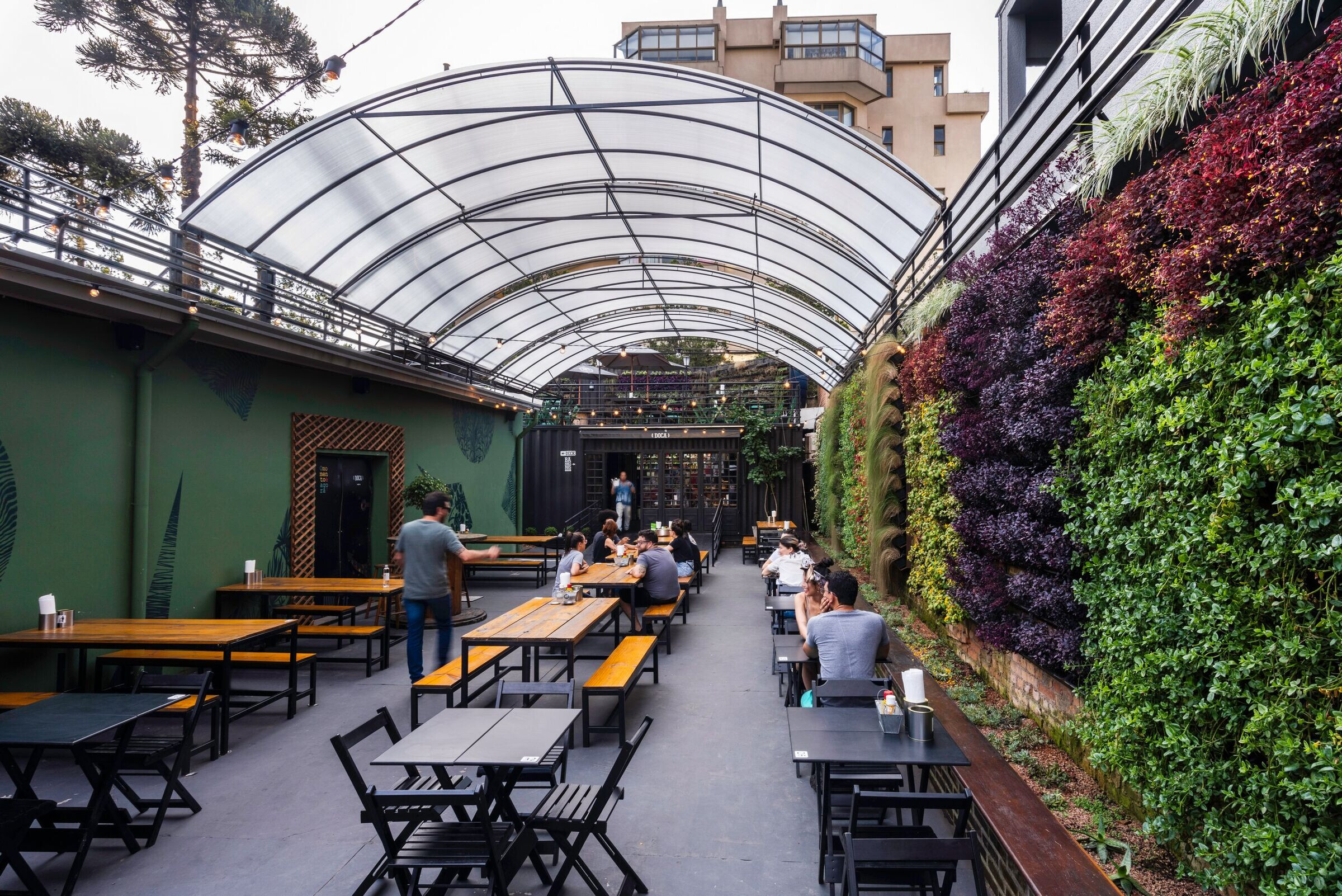 巴西城市绿洲·Doca Beer Garden-7