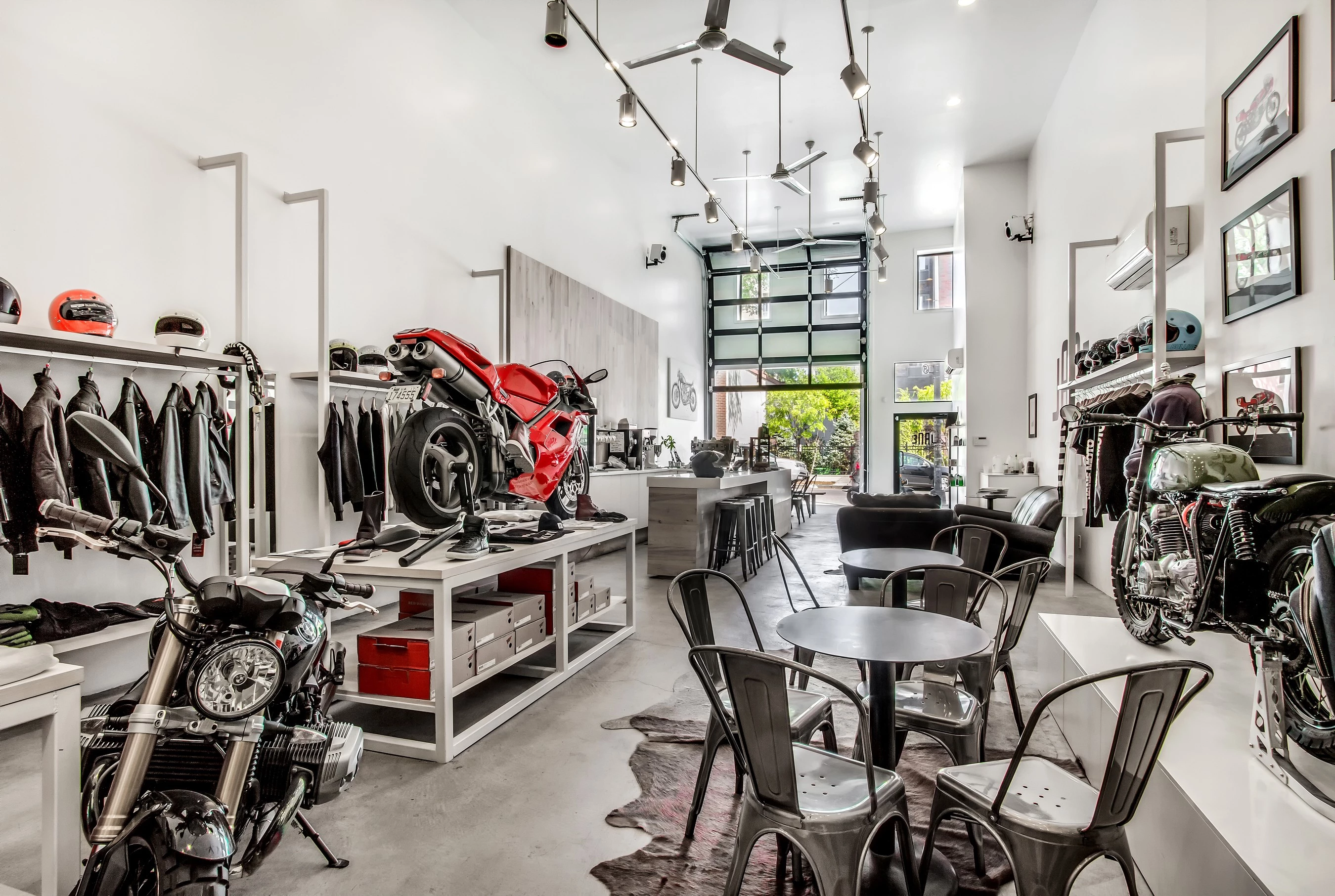 Jane Motorcycles 概念店-24