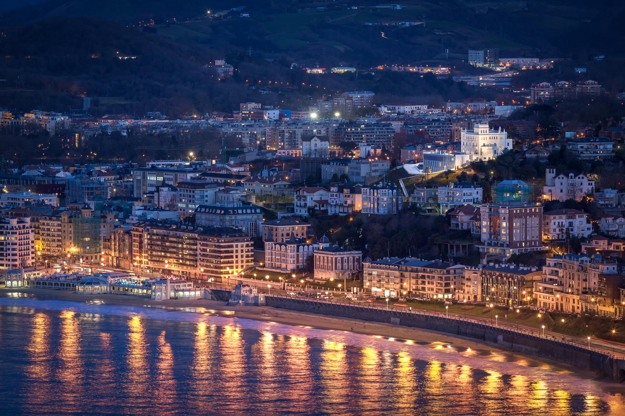 西班牙圣塞巴斯蒂安 20 世纪宫殿改建成学生宿舍楼-29