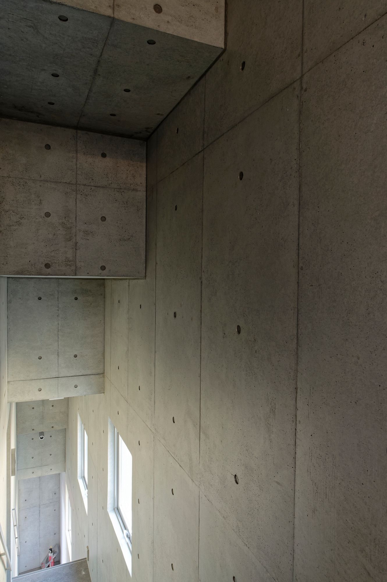 东京极简混凝土公寓丨日本东京-29