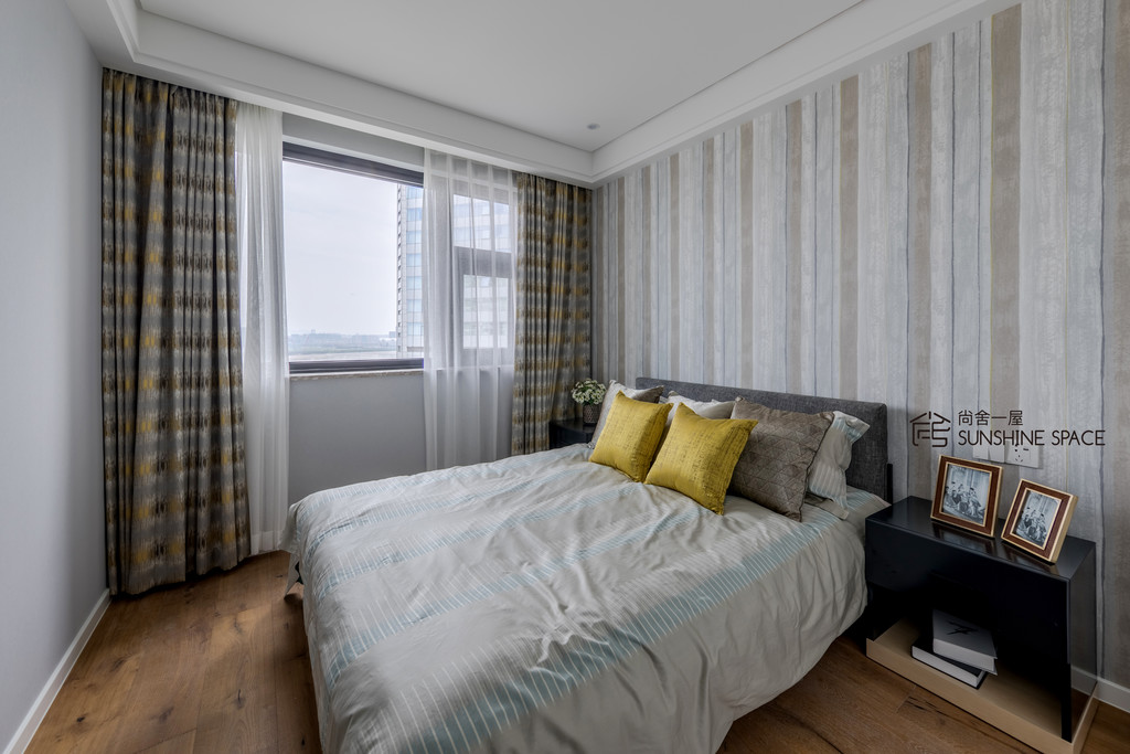 钱塘江畔的现代轻奢之家-47