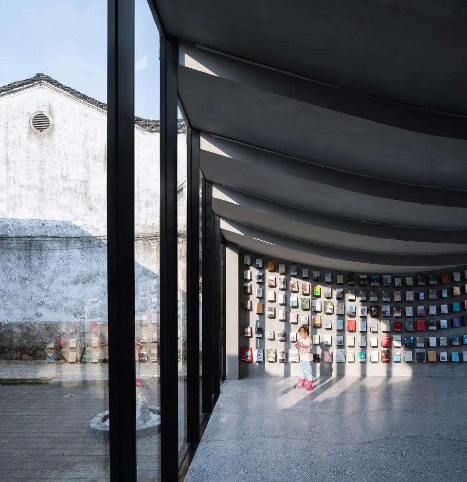 桥廊:上海三联书店·黄山桃源店丨中国黄山丨来建筑设计工作室-53