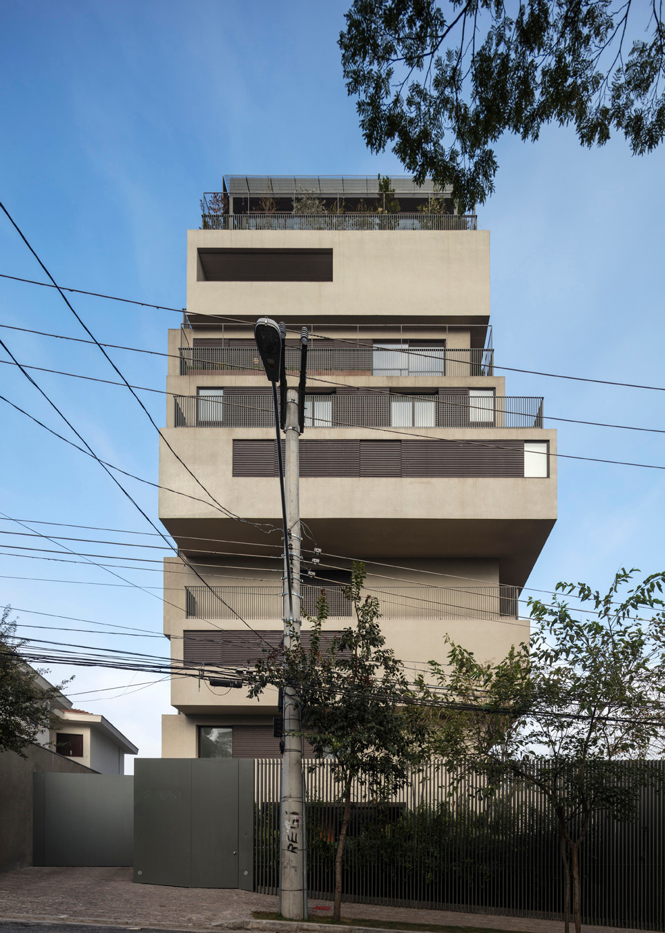 优雅简约的公寓设计丨爱尔兰卡洛丨Isay Weinfeld-51