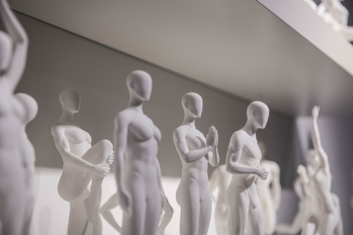 荷兰 Hans Boodt Mannequins 运动模特展厅-52