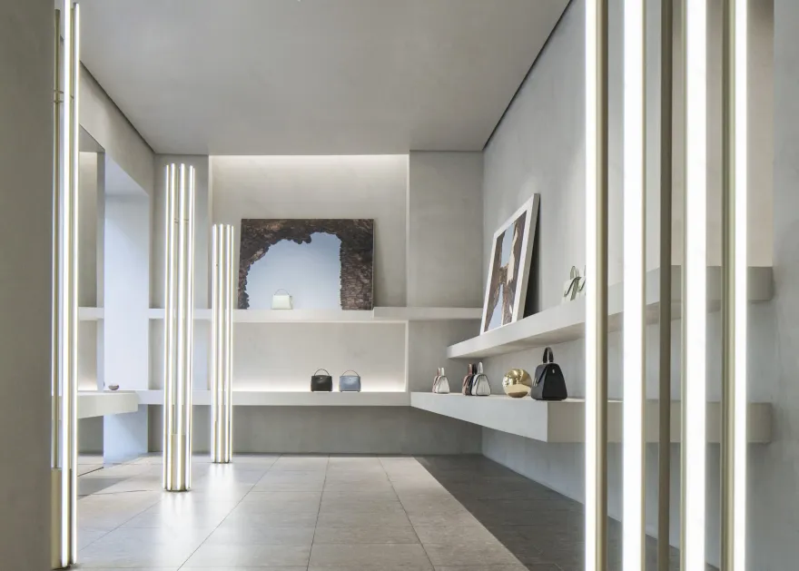 Valextra Flagship Store Milan-9