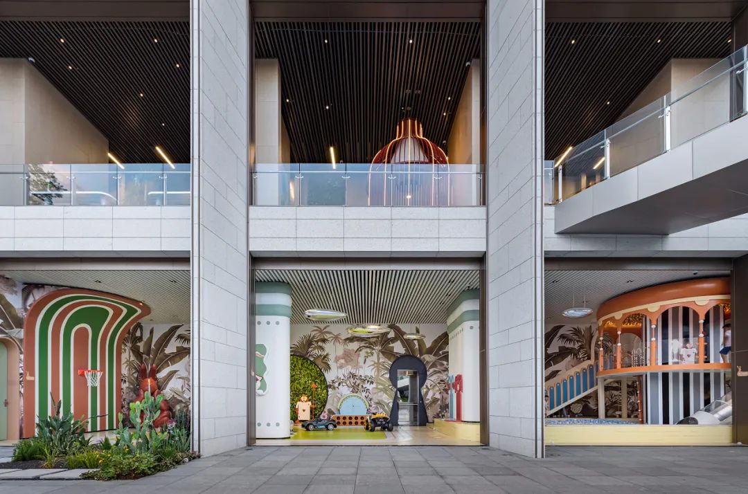 《爱丽丝梦游仙境》 | 奇幻梦境的儿童共享空间-52