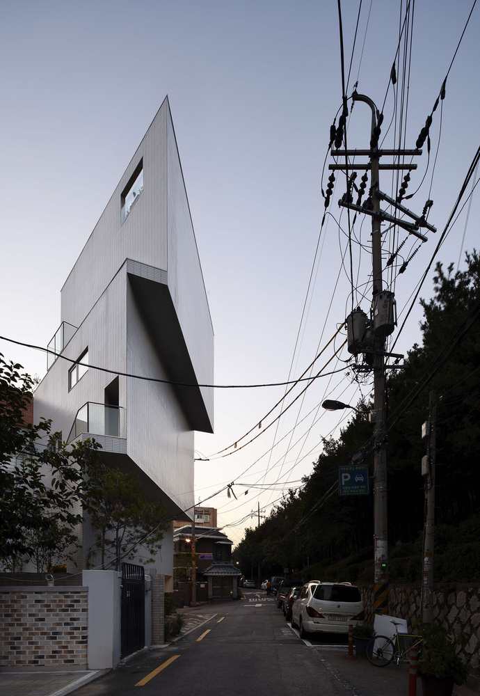 三角形的空间魔法 · 首尔延南地区建筑改造-55