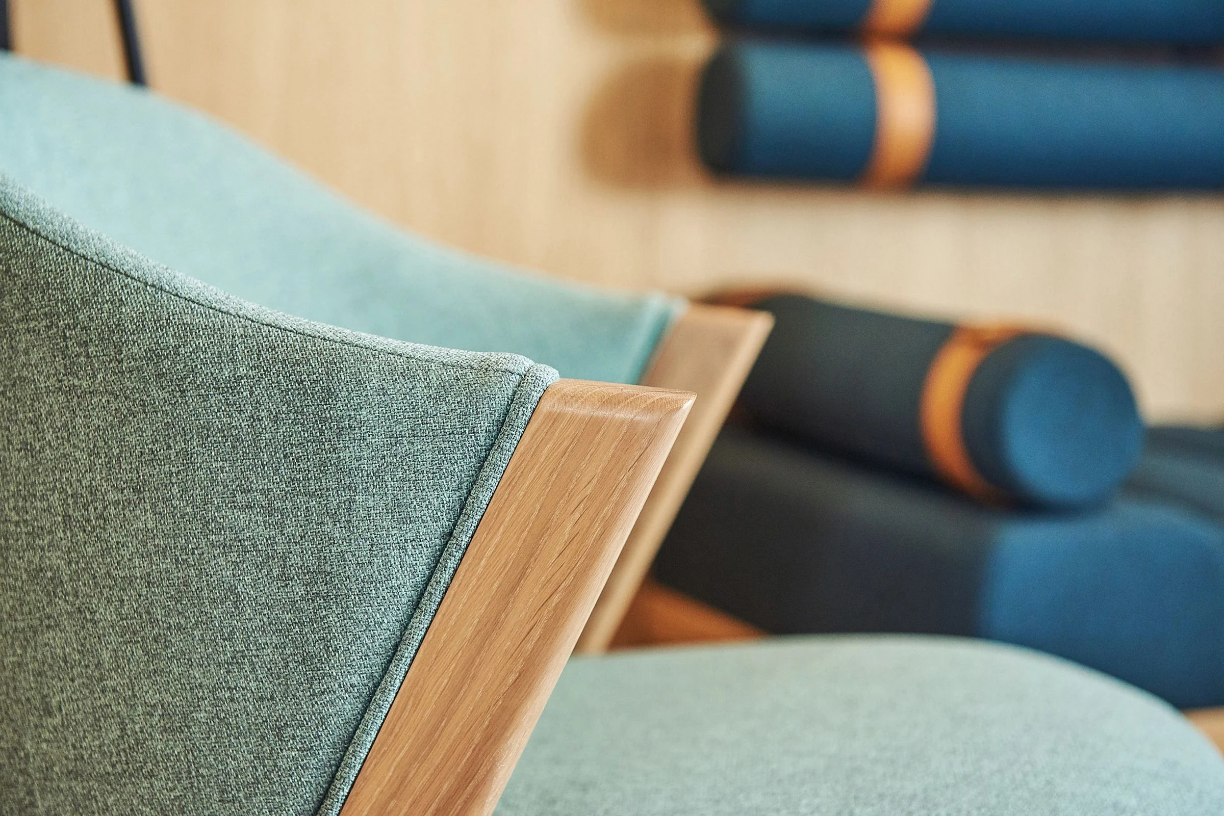 巴黎前医院中的灵动餐厅设计-23