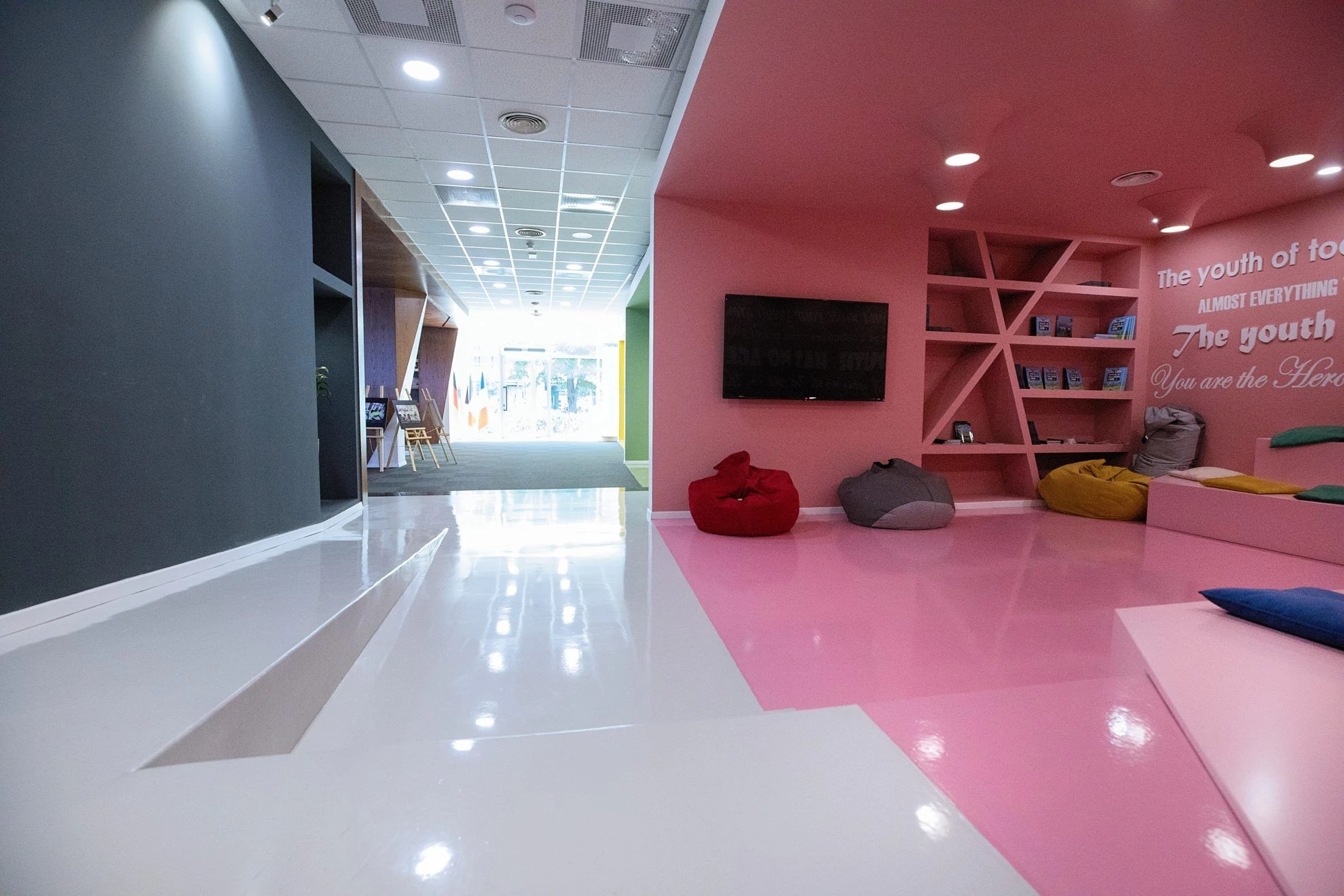 欧洲之家丨阿尔巴尼亚地拉那丨Ferizi+Ferizi Architects-13