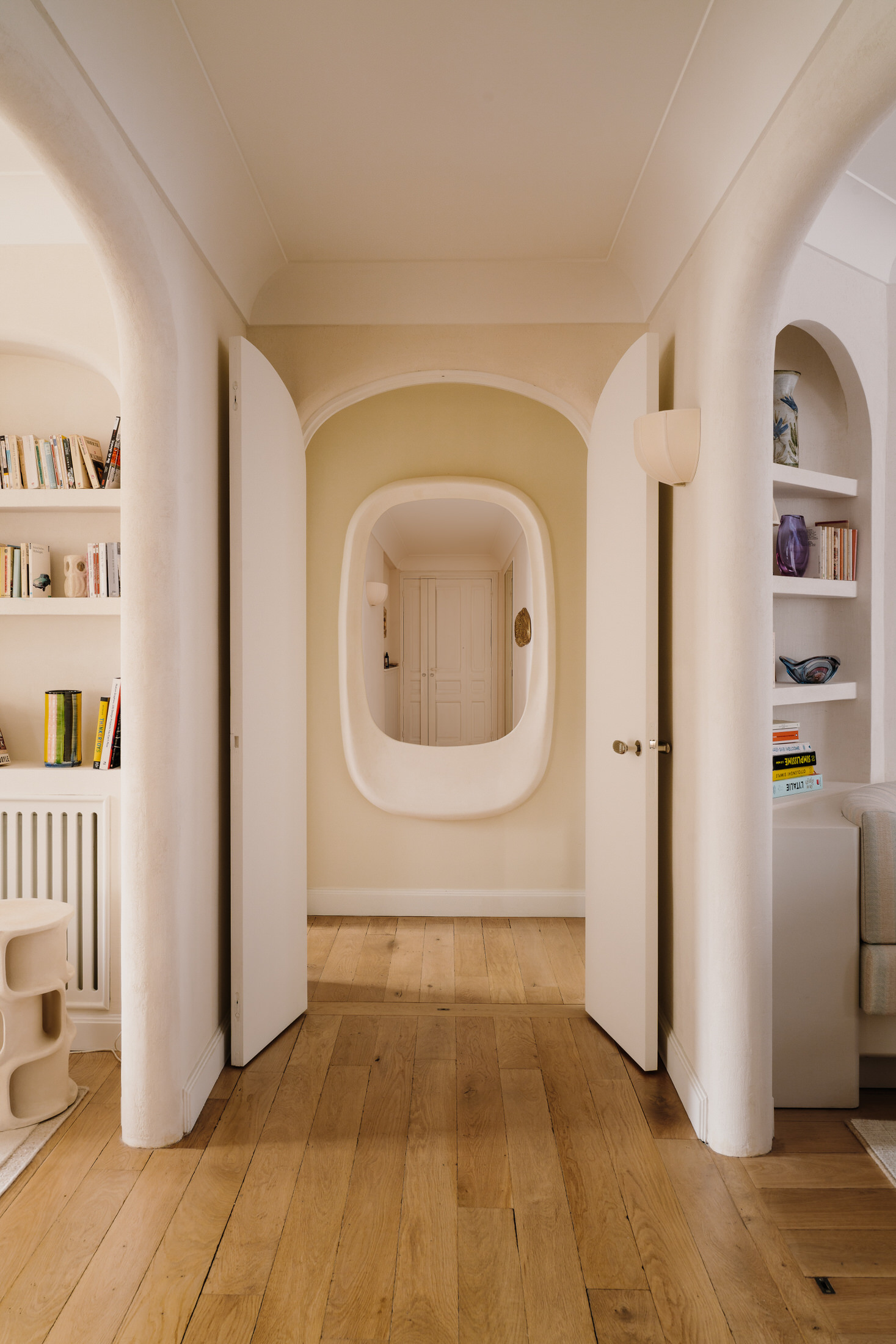 Eclectic Elegance: Turenne Apartment in Paris by Alicia Luxem.-43