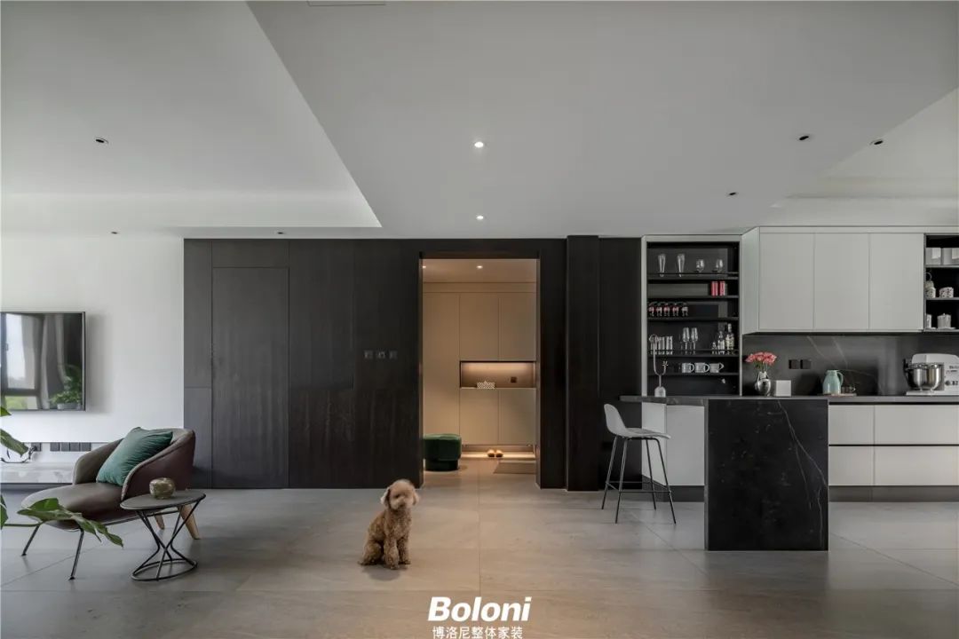 万橡府现代简约风，220㎡空间诠释不老时尚-43