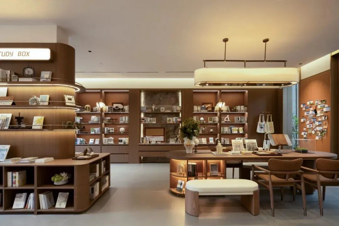 江阴江湾城1300㎡公区架空层设计丨中国江苏丨飞视设计（硬装）,堂朝天意（软装）-12