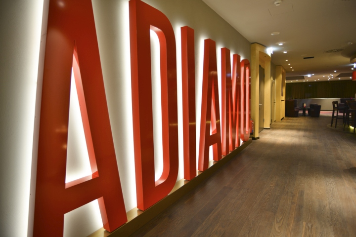 Adamo夜店室内设计丨德国不来梅-14