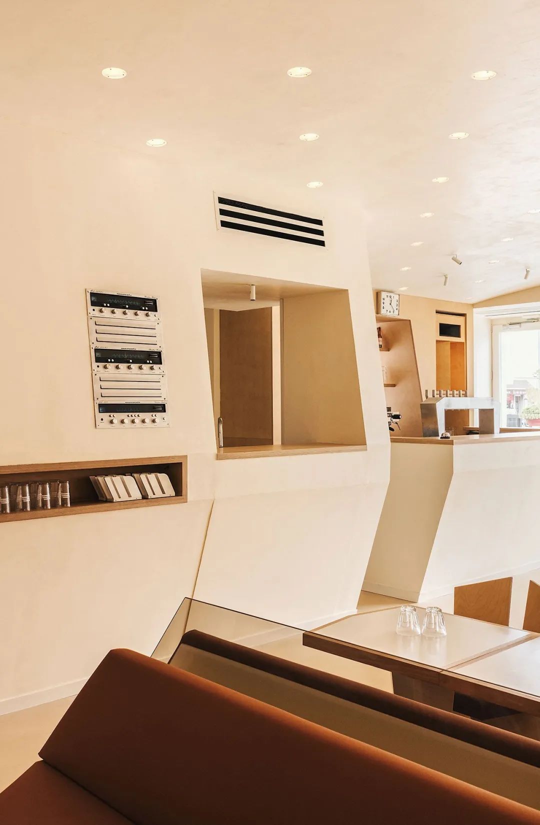 PNY Burger Chain 汉堡连锁店设计丨法国丨Rudy Guénaire,Graffi Rathamohan-47