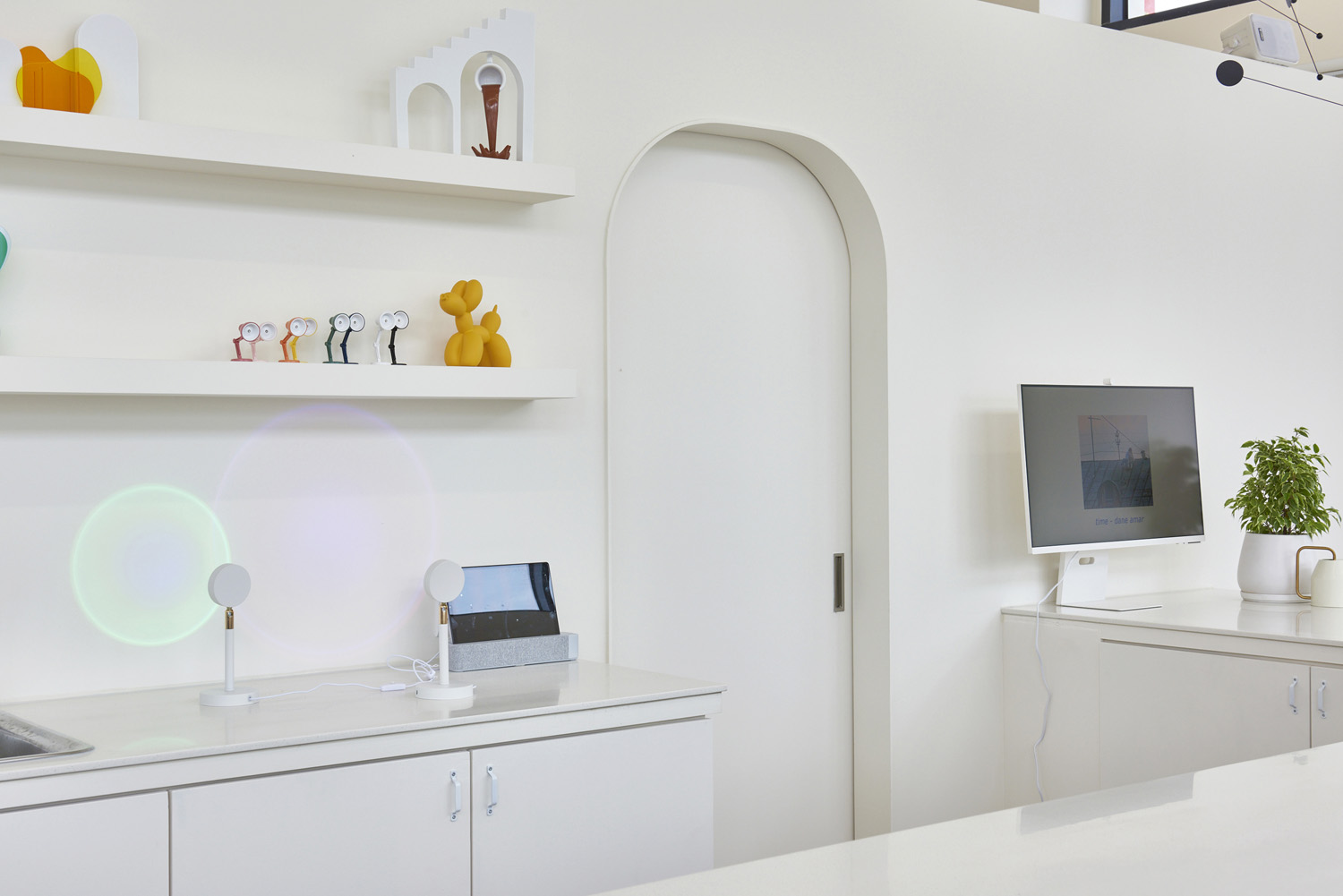 极简 38 平咖啡馆，展现空间魅力-11