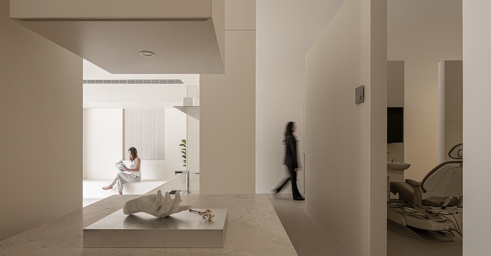 重塑空间,轴线与人的关係,打造艺廊般的牙医诊所丨大向设计Dimension Design-0