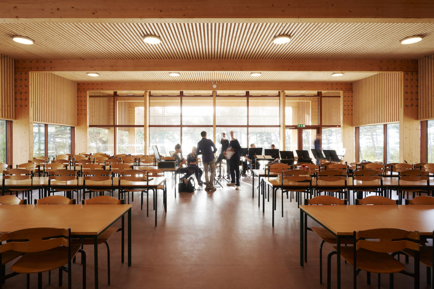 丹麦 Jomsborg 男女童子军设施,融入自然景观的木质建筑-36