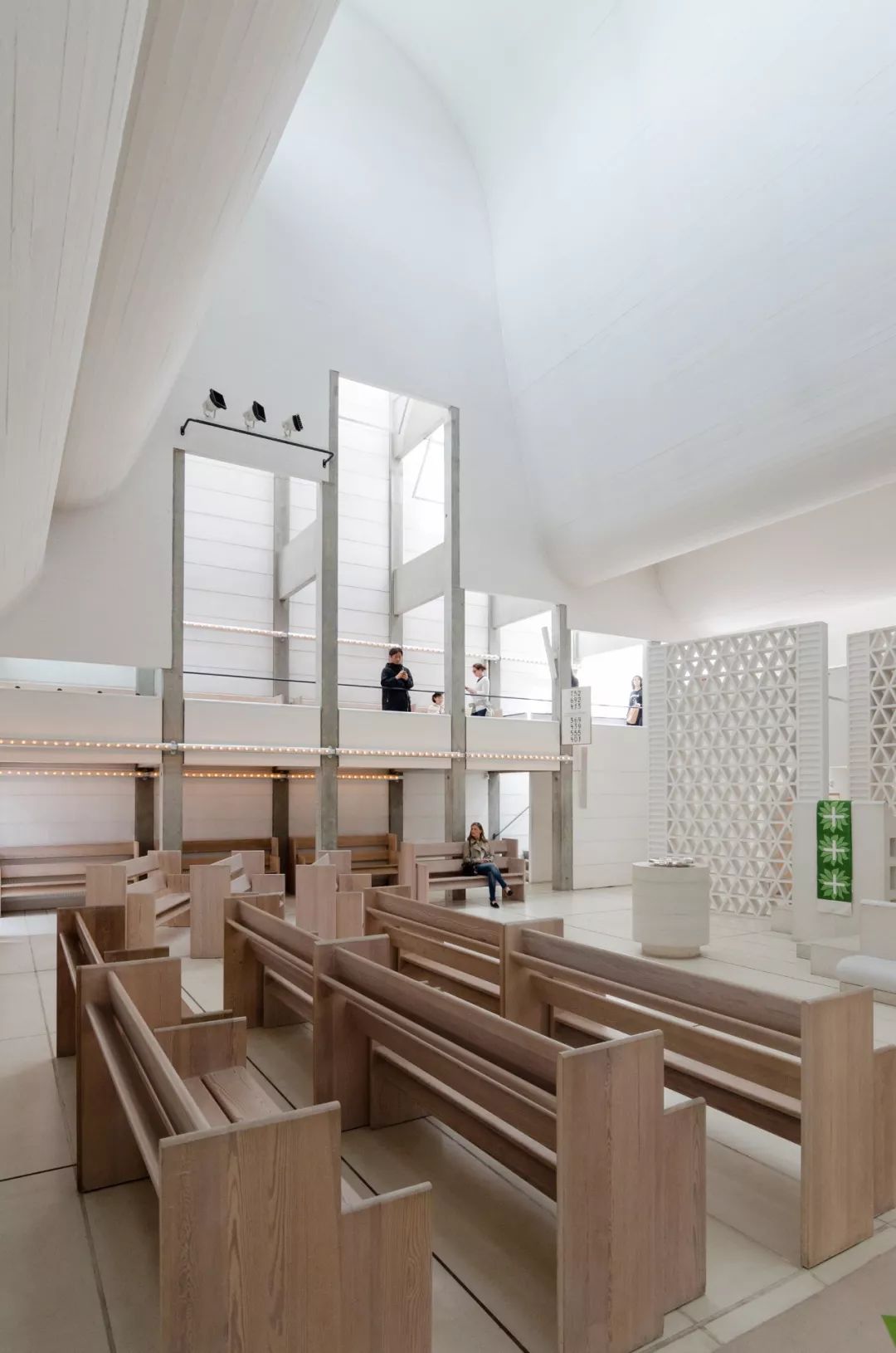 巴格斯韦德教堂 | 伍重的自然与精神空间-87