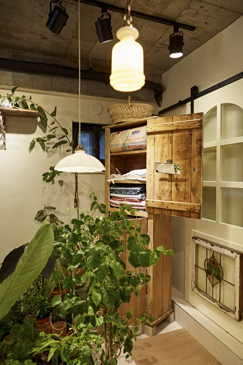 30 平米韩式小清新店铺设计-14