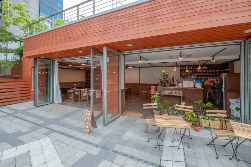 15 坪北欧风咖啡厅设计 | 简约纯净的空间艺术-14