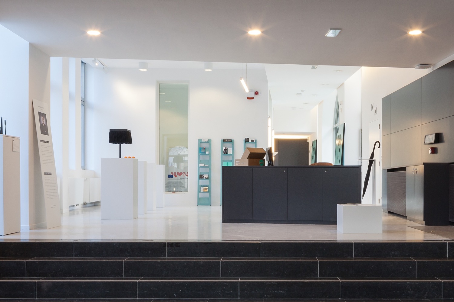 比利时十八世纪连栋住宅的现代翻新-78