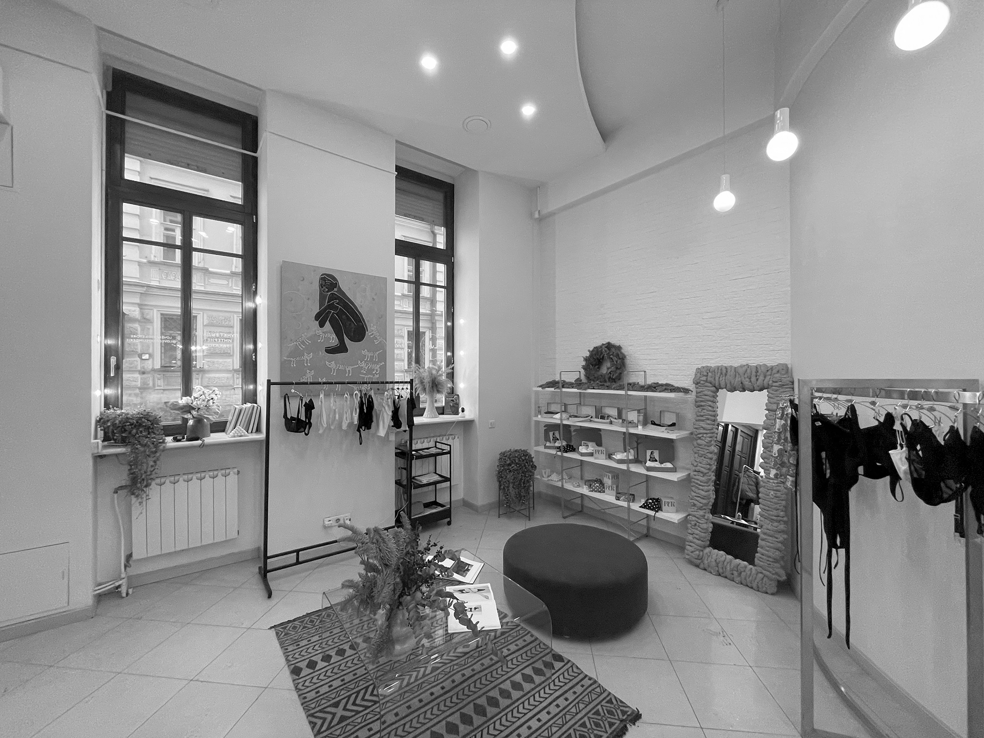 LVG 爱的商品（由于LOVEGOODS不是常见词汇组合，爱的商品是基于字面的一种较为直接的翻译） 丨RussiaMoscow丨Olga Potapova,Anna Sitnikova-26