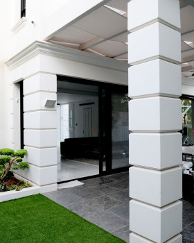 赫兹利亚开发别墅丨奥代德·利维亚