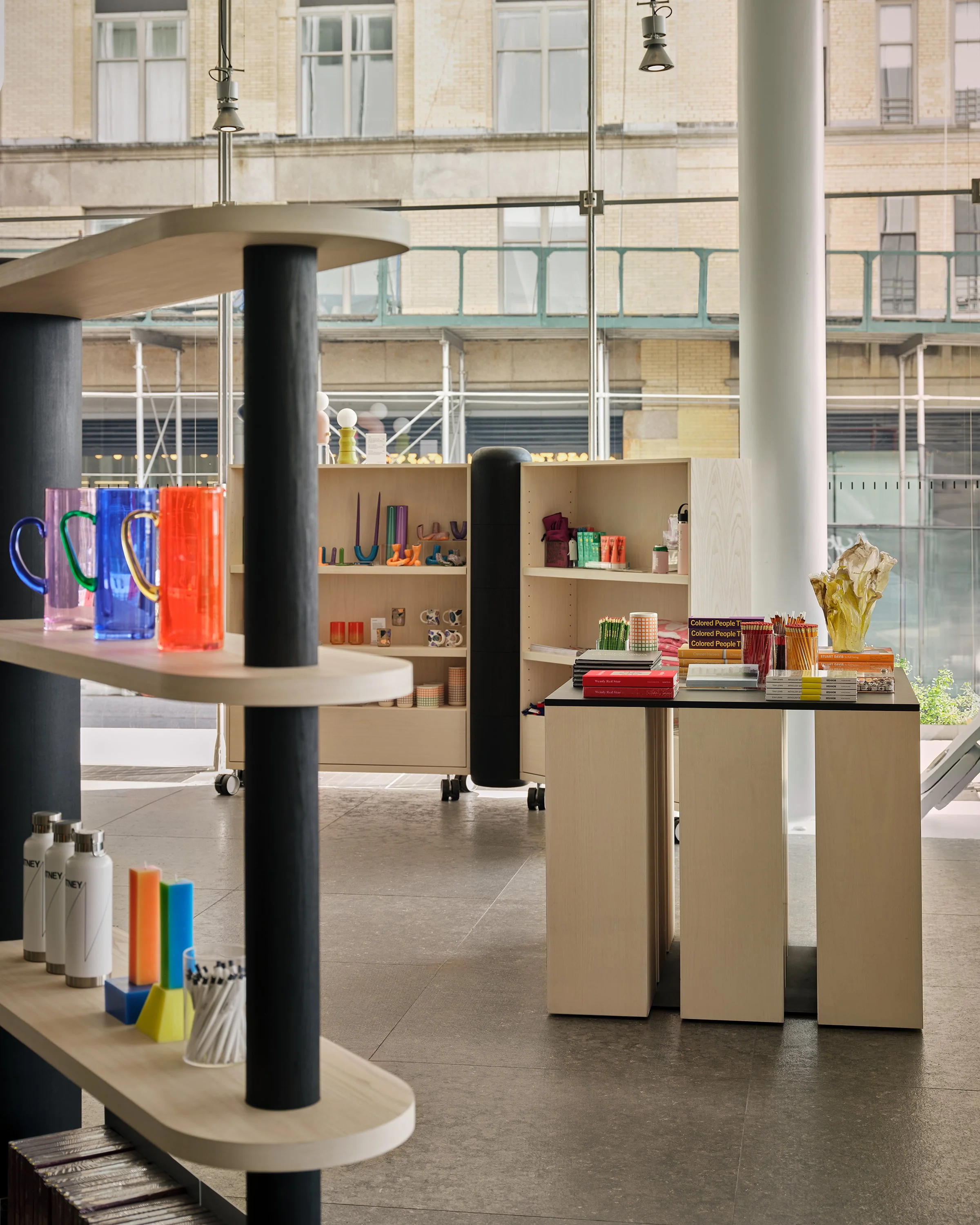 惠特尼美国艺术博物馆沉浸式商店-7