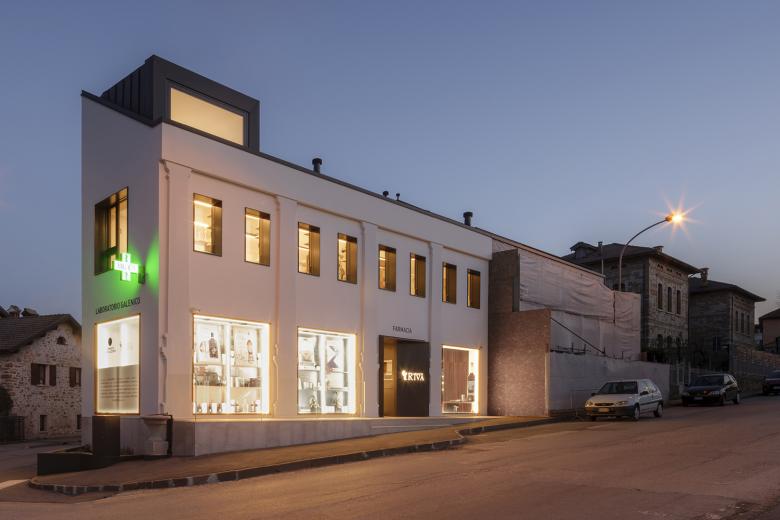 Farmacia Riva 药房丨意大利丨Gherardiarchitetti-18
