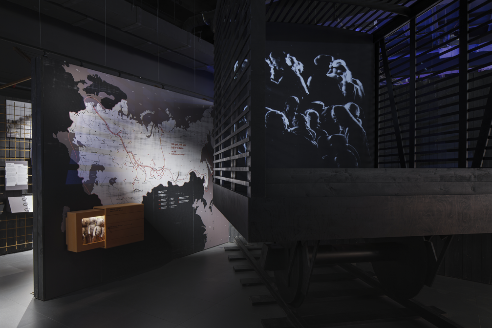 Okupācijas muzeja jaunā ekspozīcija — «H2E» ← FOLD-2