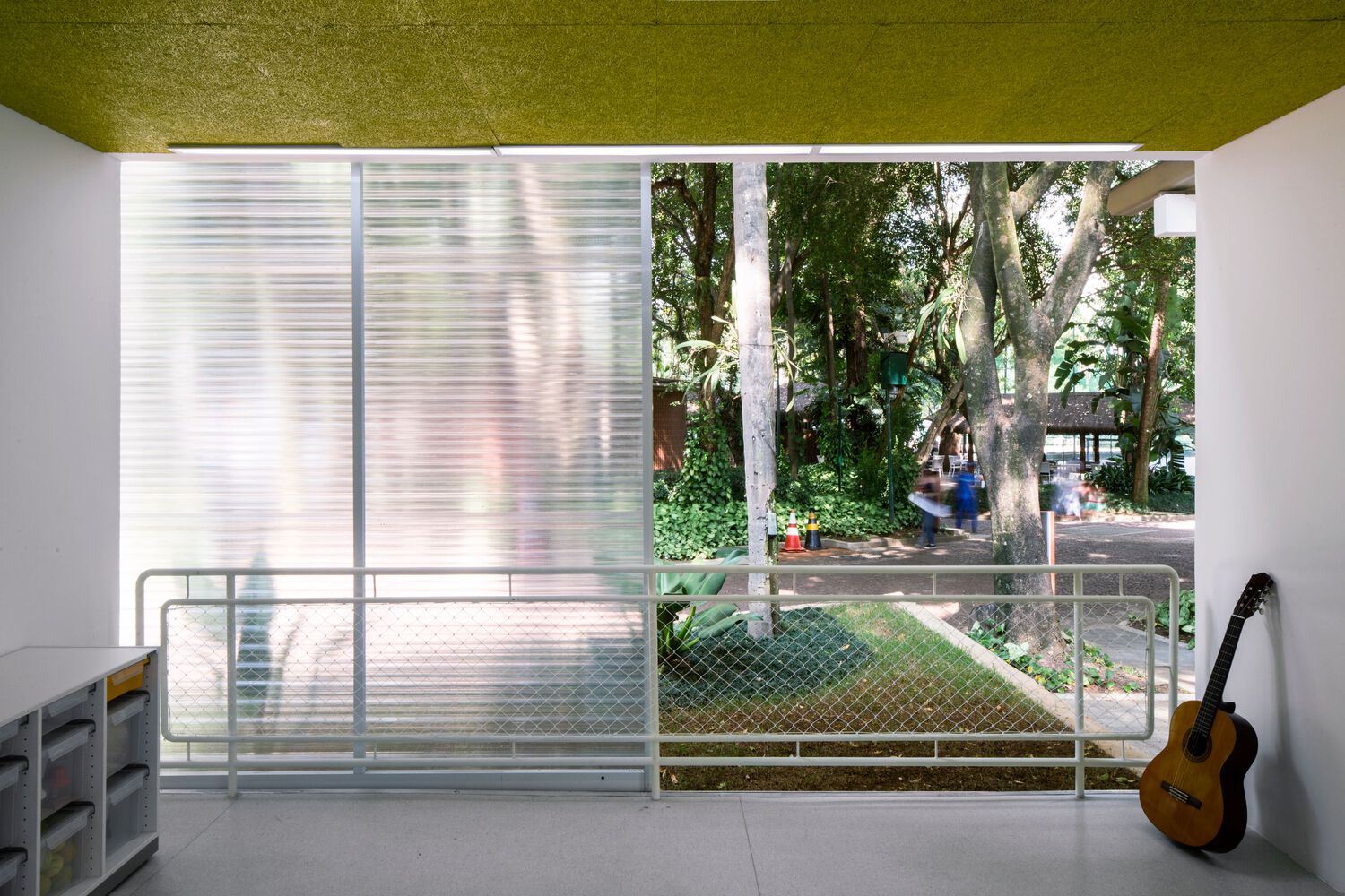 巴西幼儿园的绿意空间 · Pinheiros Club School-26