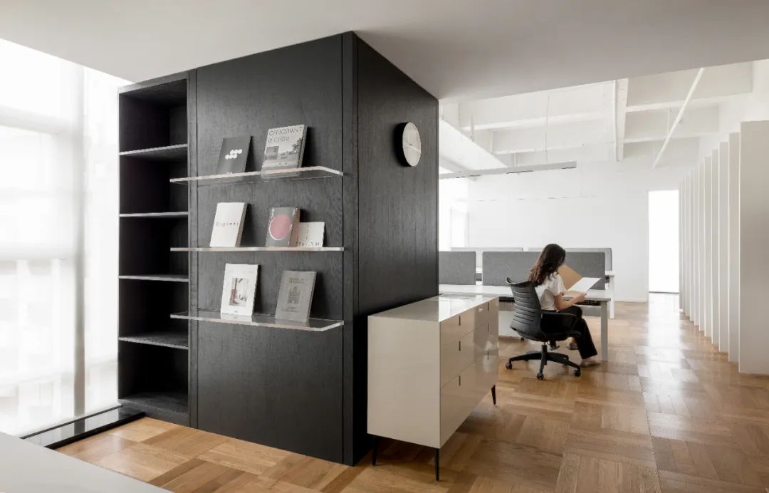 杭州城市客厅 Rihow Office,融入城市景观的办公空间-34