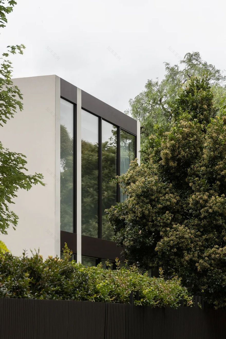 光与开放 · 艾玛·塞尔泽的极简之家丨澳大利亚墨尔本丨Selzer 设计工作室-59