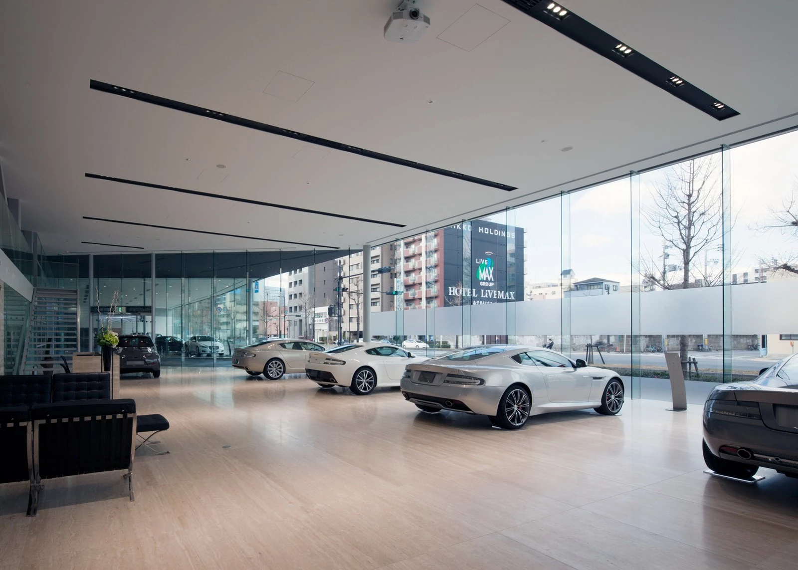 大阪透明汽车展厅-20