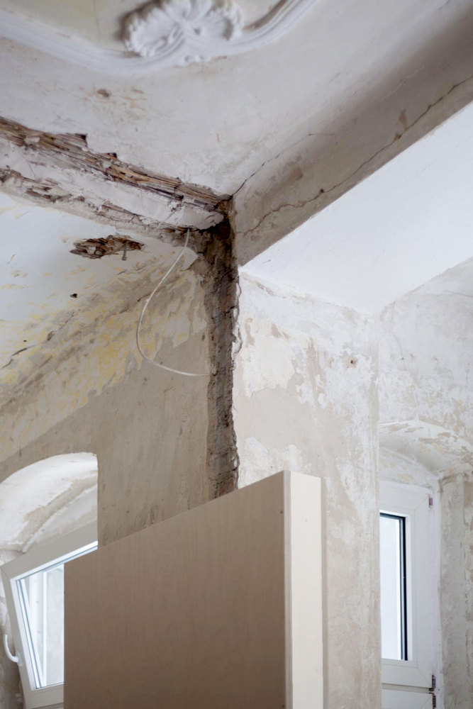 柏林旧宅新生,颠覆性改造诠释新旧对话-24