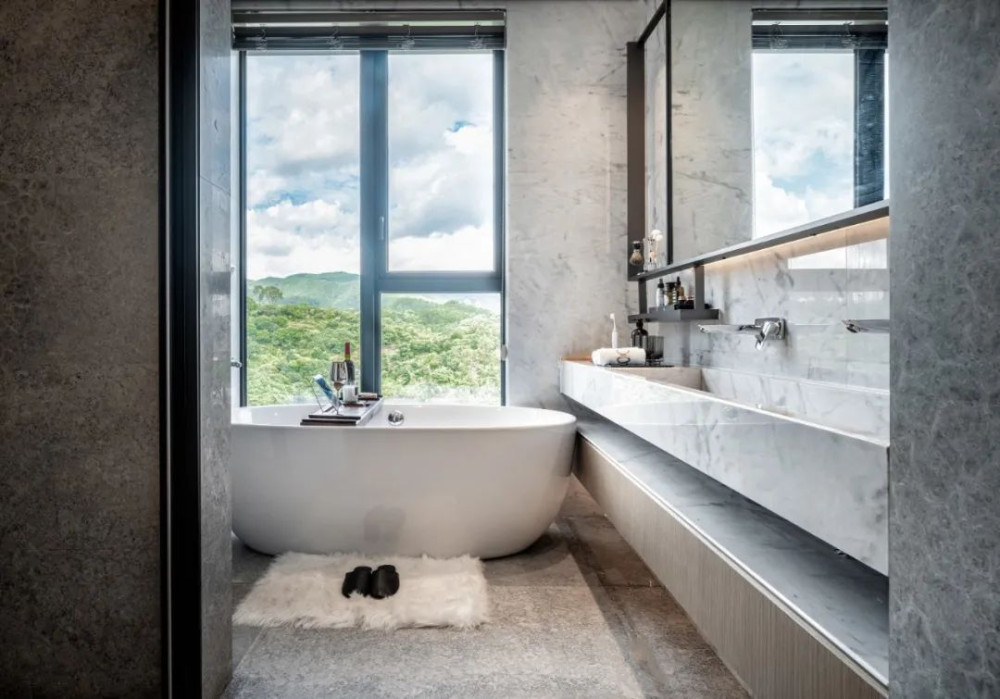 自然之美,都市心灵的栖息地——精致轻奢别墅设计-24