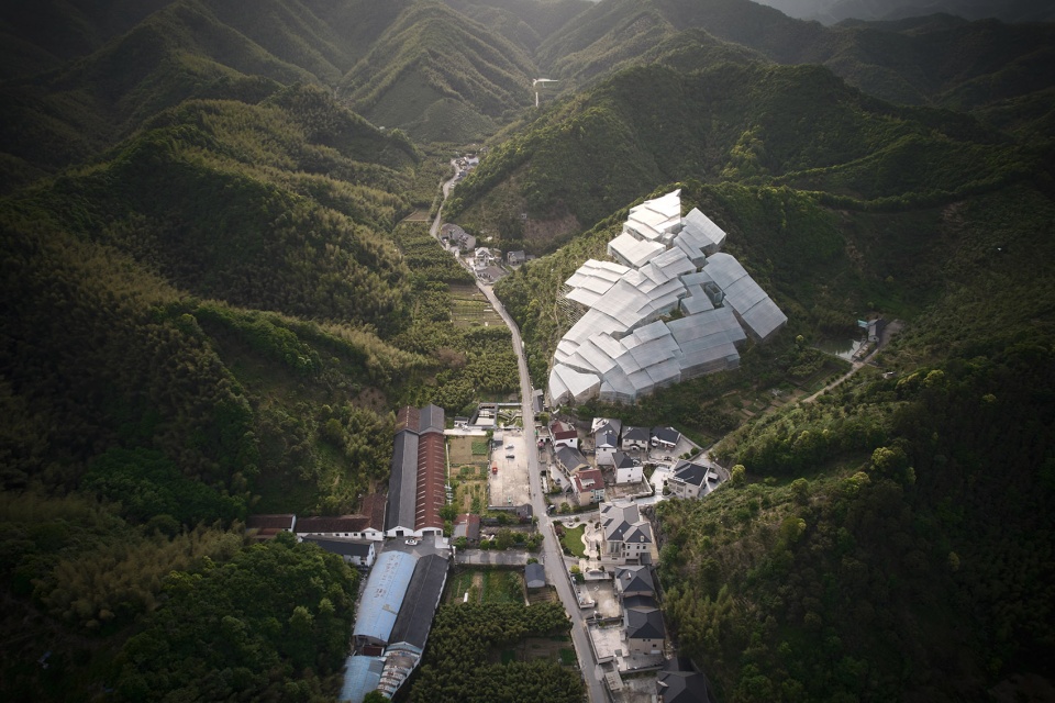 山下美术馆 · 杭州郊区杨梅大棚丨中国杭州丨当地村民-6