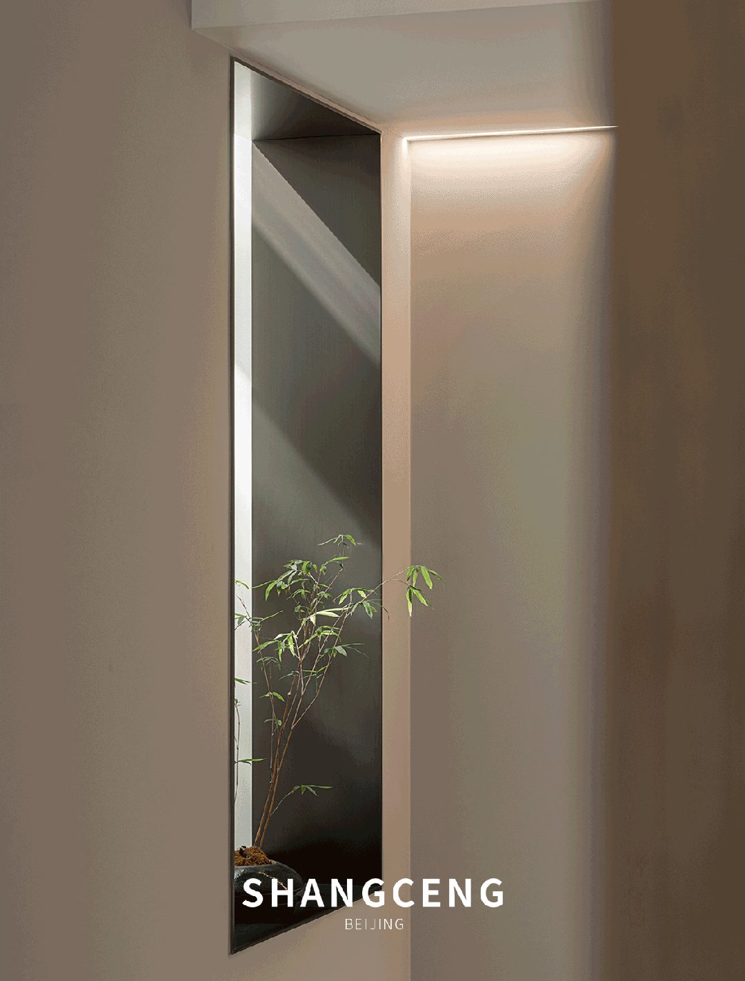 尚层实景丨460㎡现代世外桃源，阳光暖意尽收眼底-11