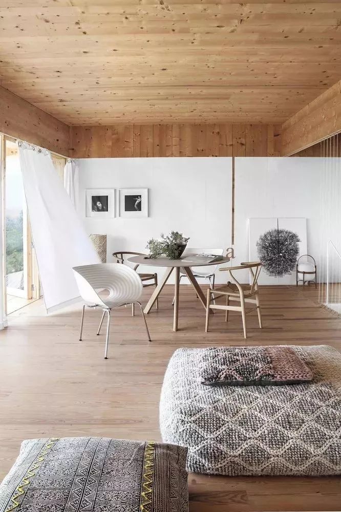 岩石上的住宅--木头做的房子  mariàcastelló-28