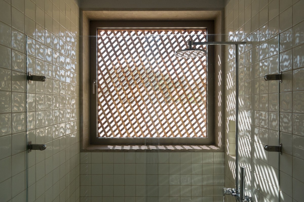 葡萄牙特罗亚绿意盎然的家庭住宅-52