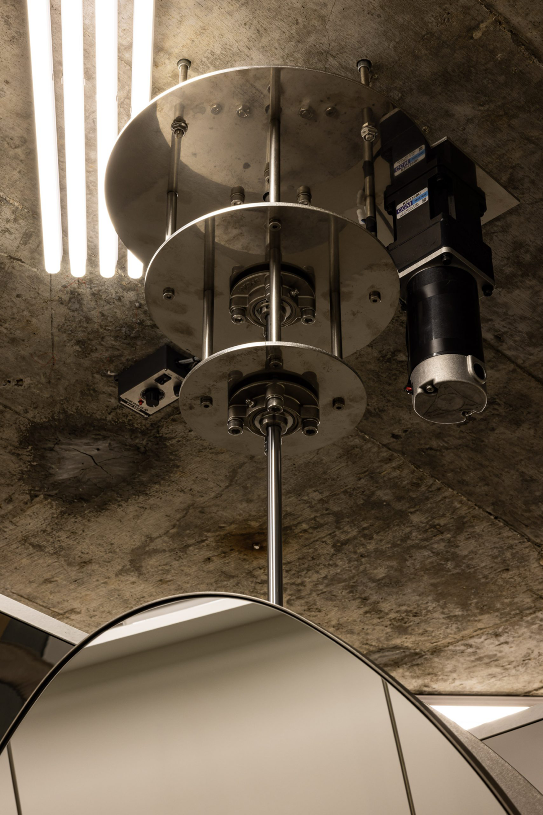 韩国  Creative Studio Unravel 10 个先锋设计 -305