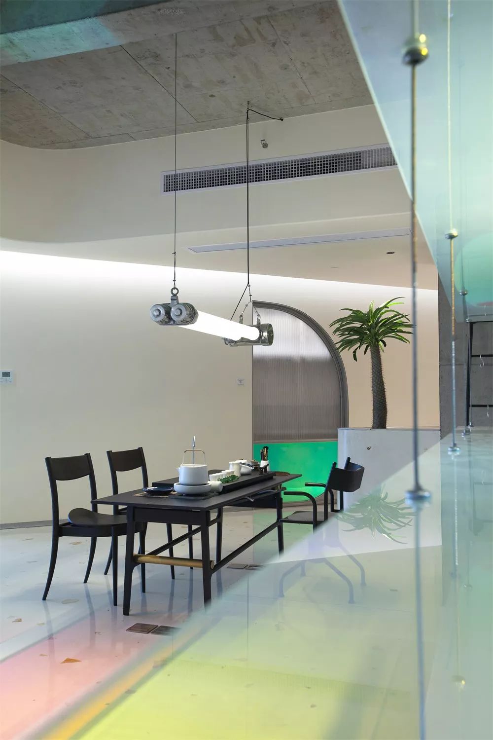 卧野空间设计事务所办公室——自由交流的弧形空间-77