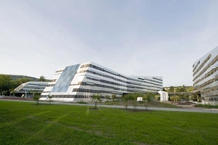 奥地利林茨科学园建筑群-24