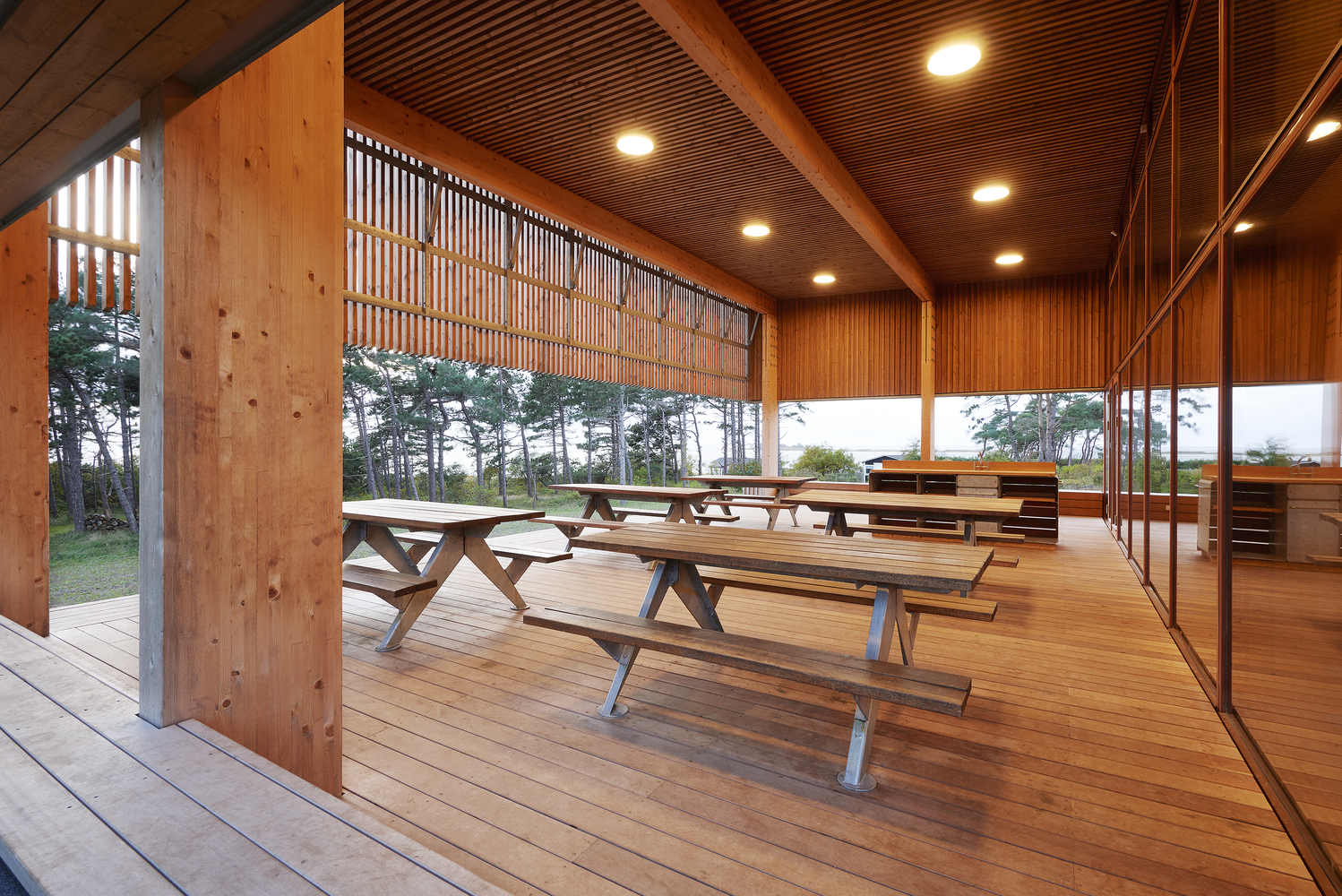 丹麦 Jomsborg 男女童子军设施，融入自然景观的木质建筑-30