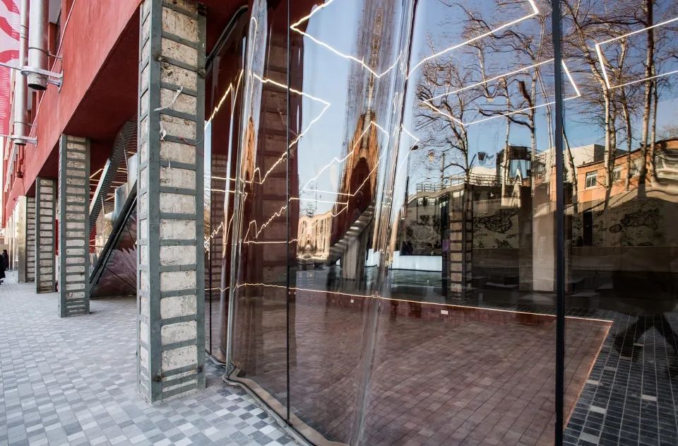 曲线形玻璃立面是如何实现的？-34