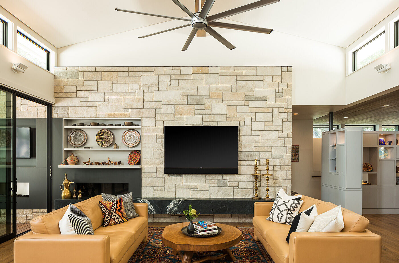 叶影掩映的山坡别墅 | 退休夫妇的宁静世界-8