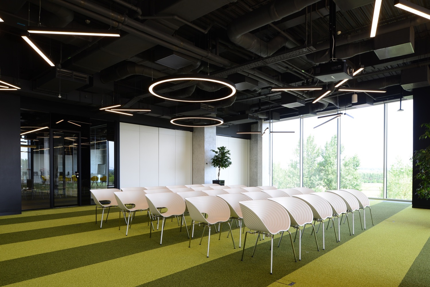 阿迪达斯体育之家-79